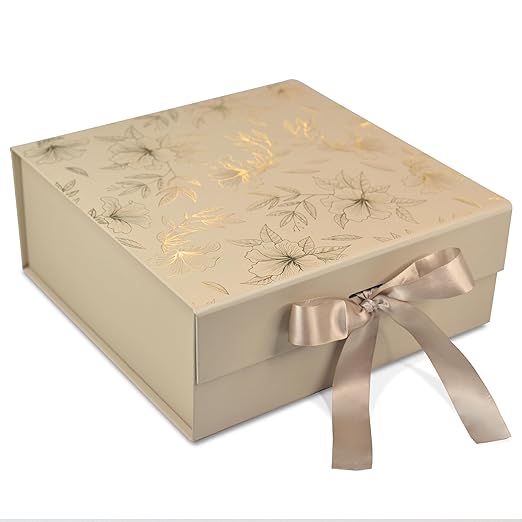 MEDIUM SIZED GIFT BOX