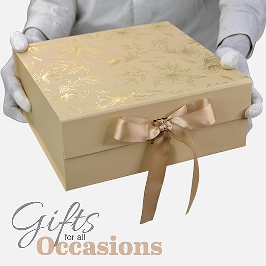 MEDIUM SIZED GIFT BOX